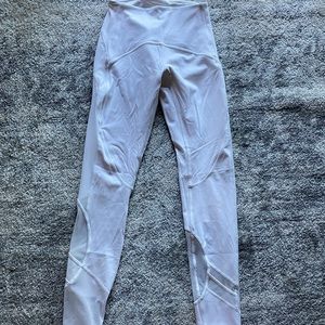 White lululemon leggings